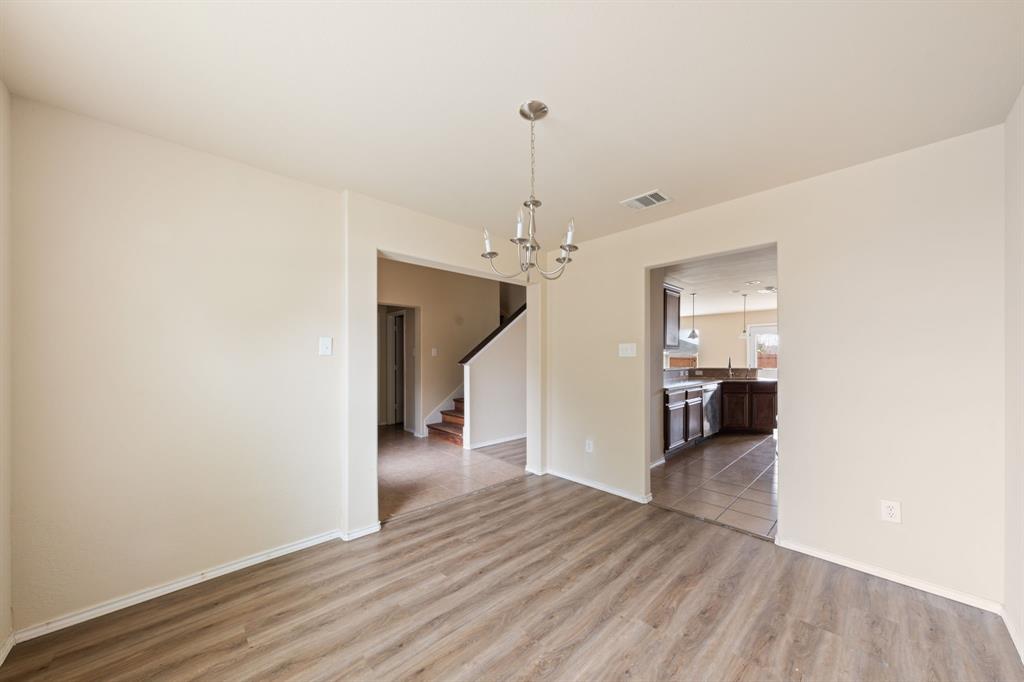 2022 Wellington Point Property Photo 4