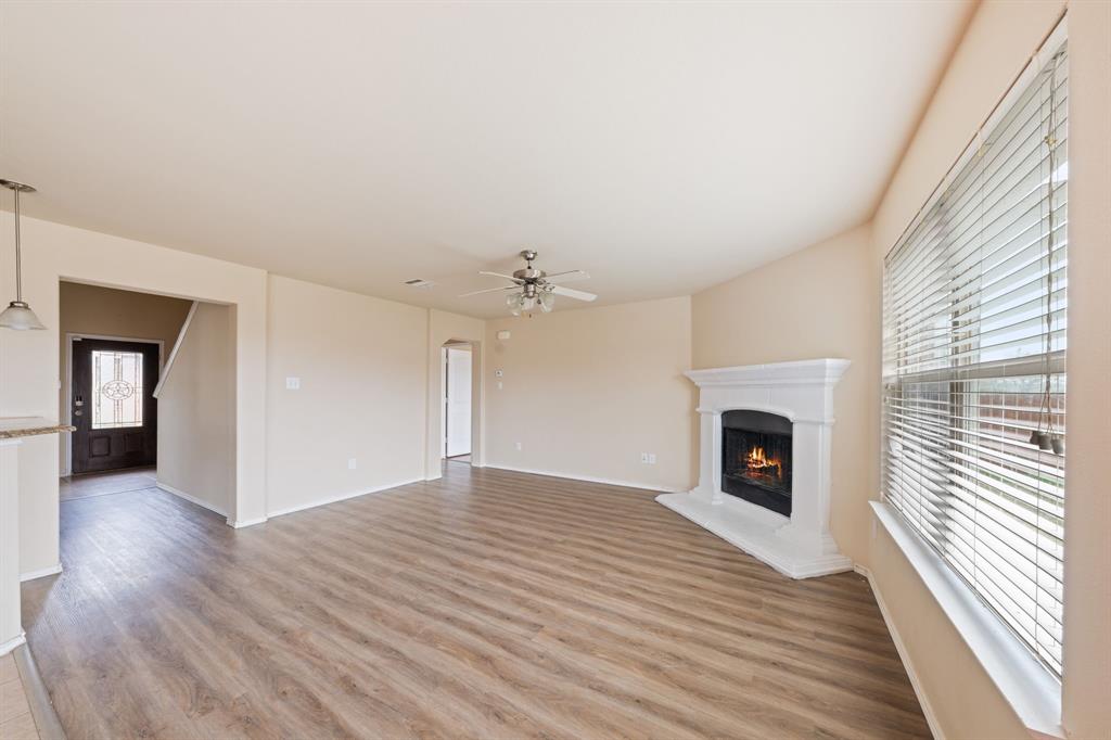2022 Wellington Point Property Photo 6