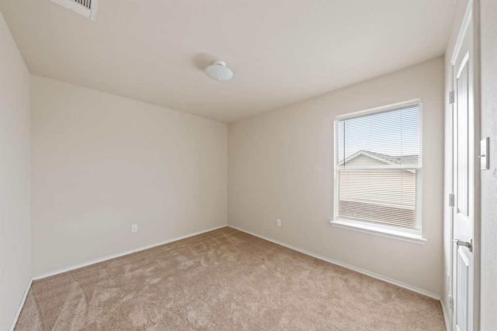 2022 Wellington Point Property Photo 19