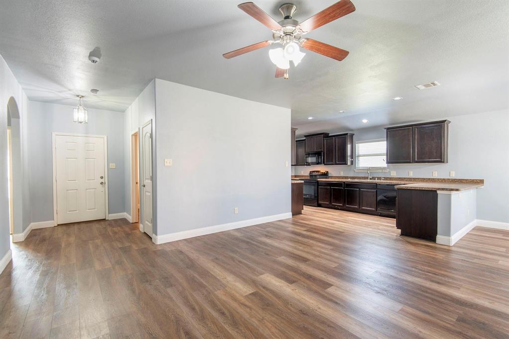 1813 Rodeo Drive Property Photo 4