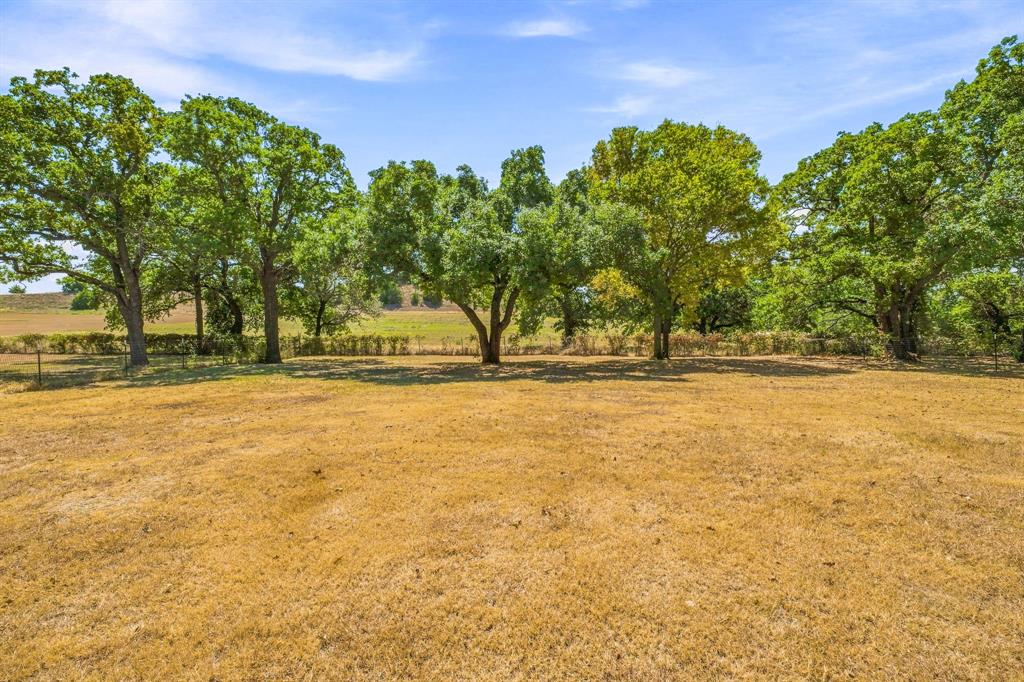 230 Private Road 2174 Property Photo 22