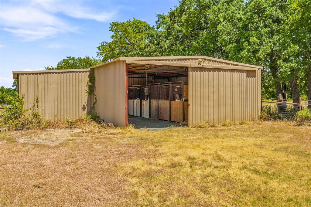 230 Private Road 2174 Property Photo 29