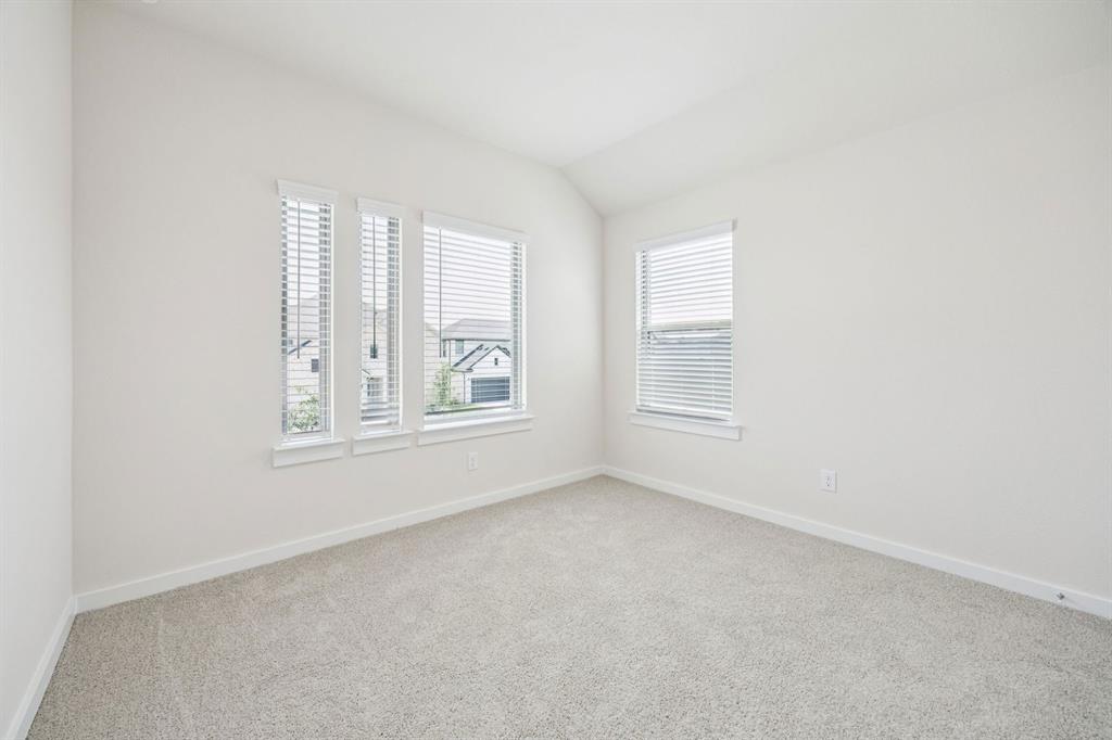 749 Lyft Lane Property Photo 25