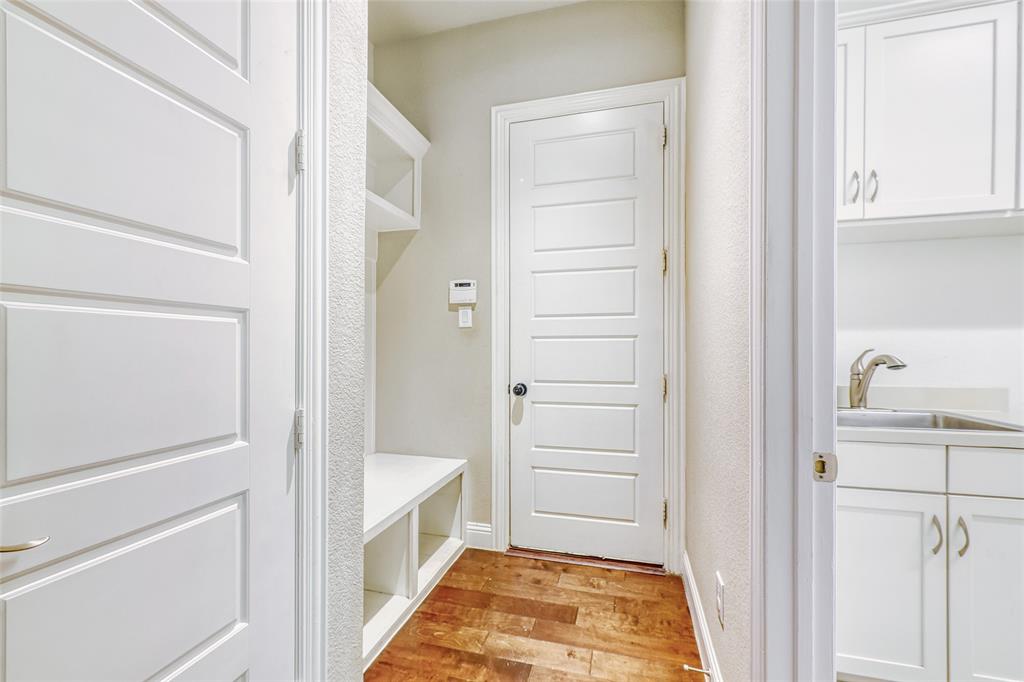 1121 7th Street Property Photo 22