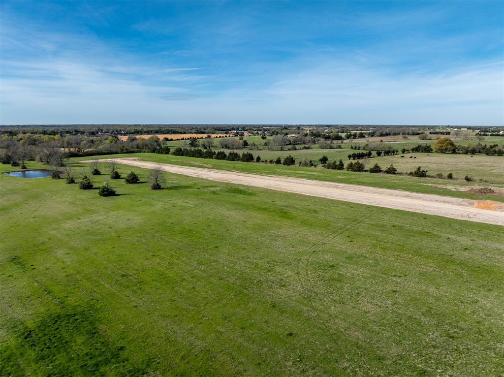 199 Private Road 33263 Property Photo 4
