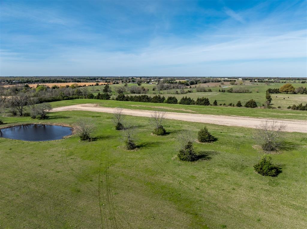 275 Private Road 33263 Property Photo 4