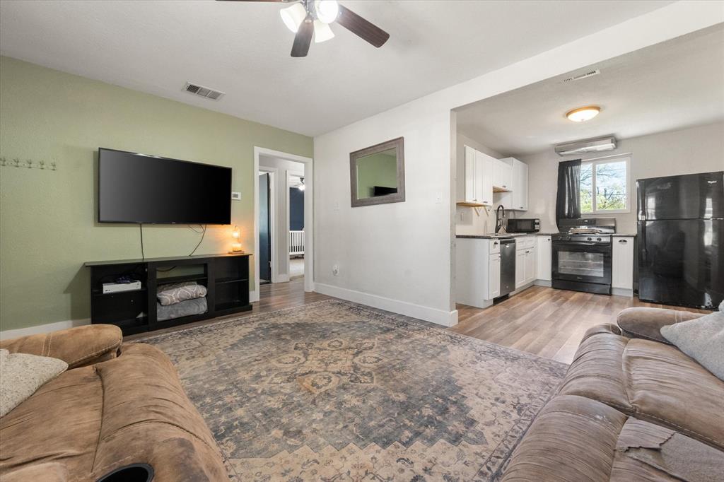 4036 Wiman Drive Property Photo 6
