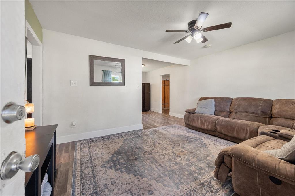 4036 Wiman Drive Property Photo 8