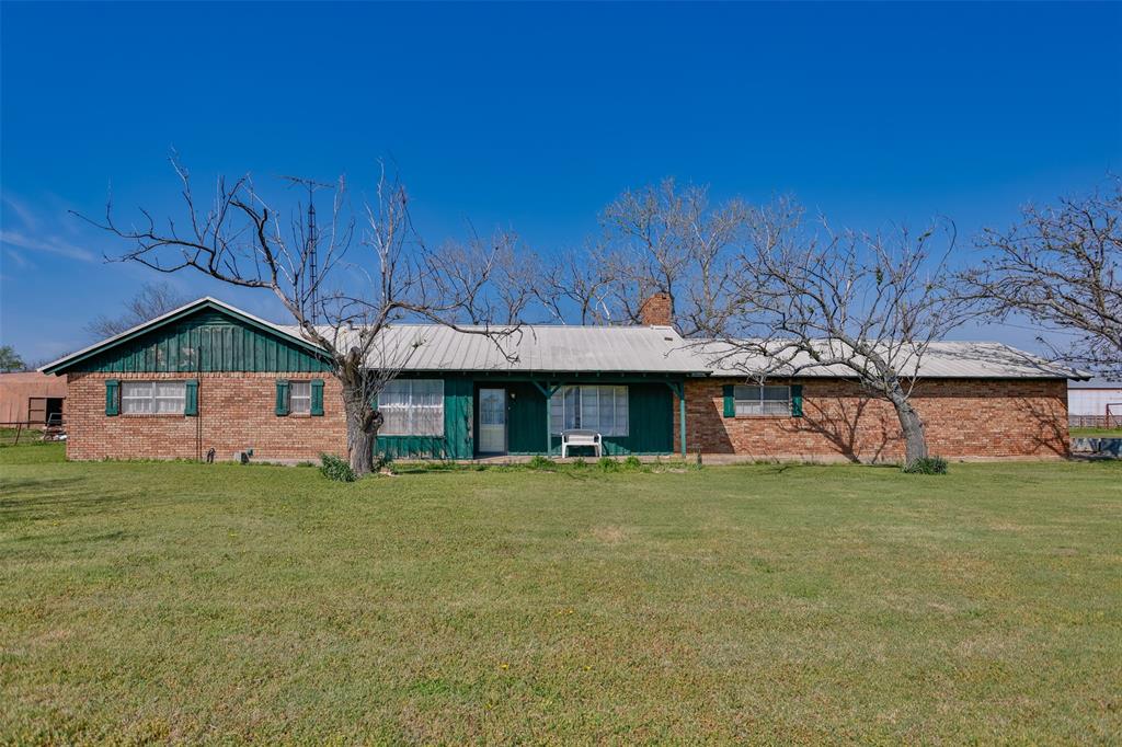 3511 S Interstate 35 Property Photo 11