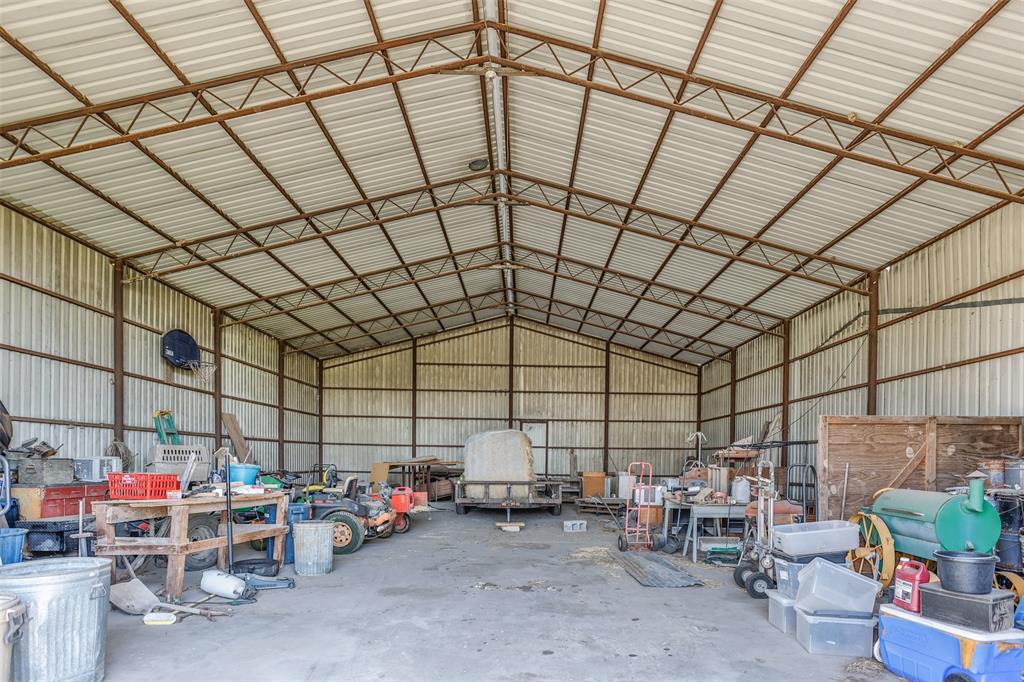3511 S Interstate 35 Property Photo 16