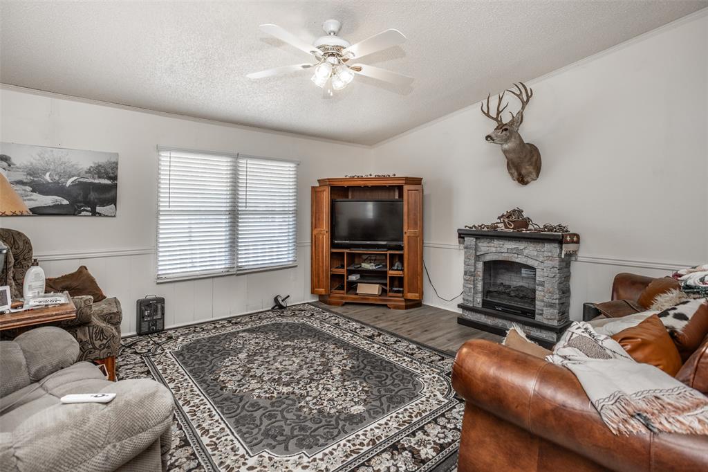 3511 S Interstate 35 Property Photo 24