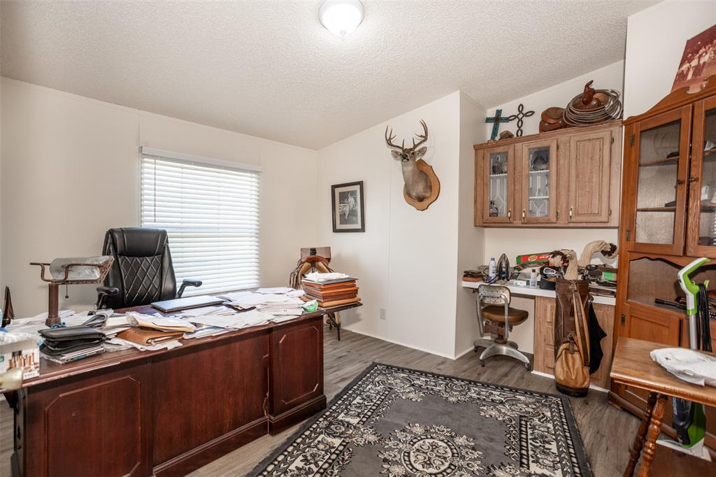 3511 S Interstate 35 Property Photo 34