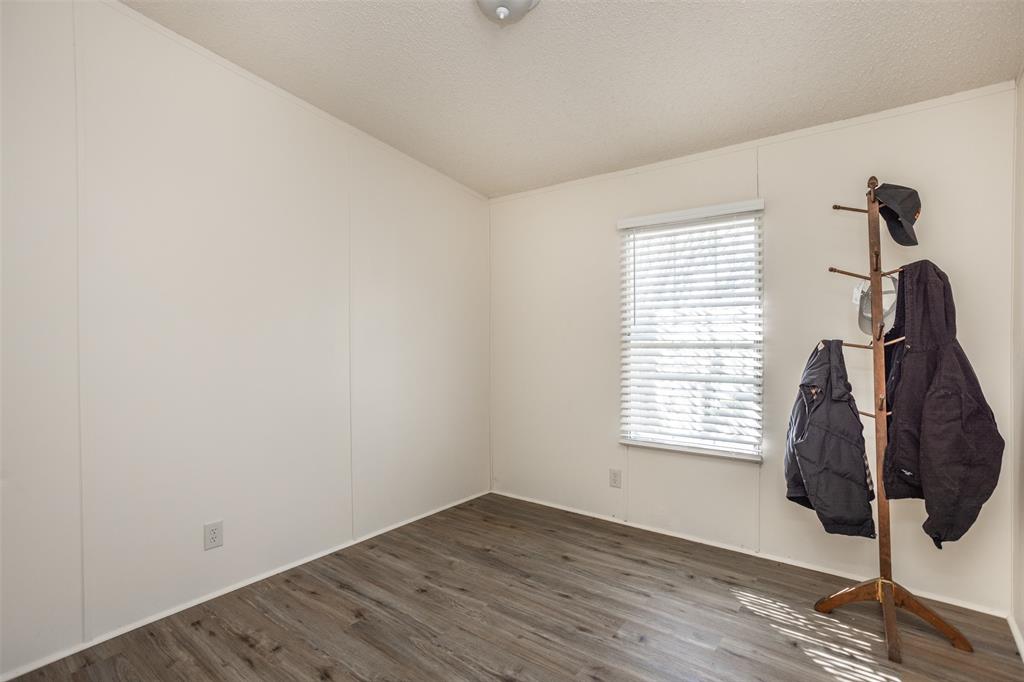 3511 S Interstate 35 Property Photo 37