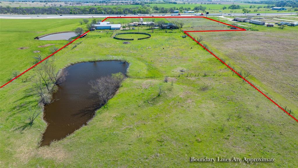 3511 S Interstate 35 Property Photo 40