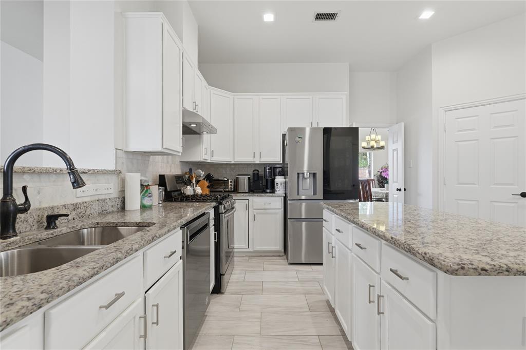 6809 Westover Property Photo 8