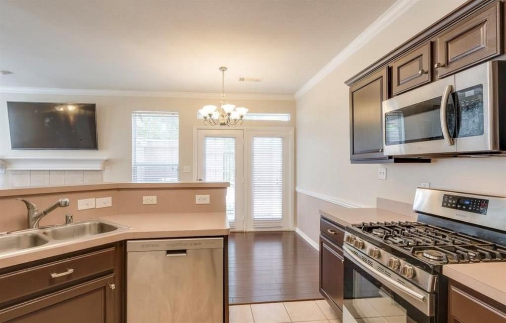 615 Regency Drive Property Photo 1