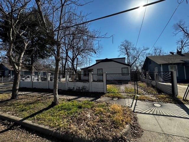5118 Ash Lane Property Photo 1