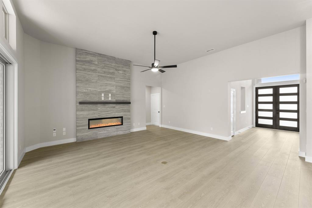 111 Broadmoor Lane Property Photo 6