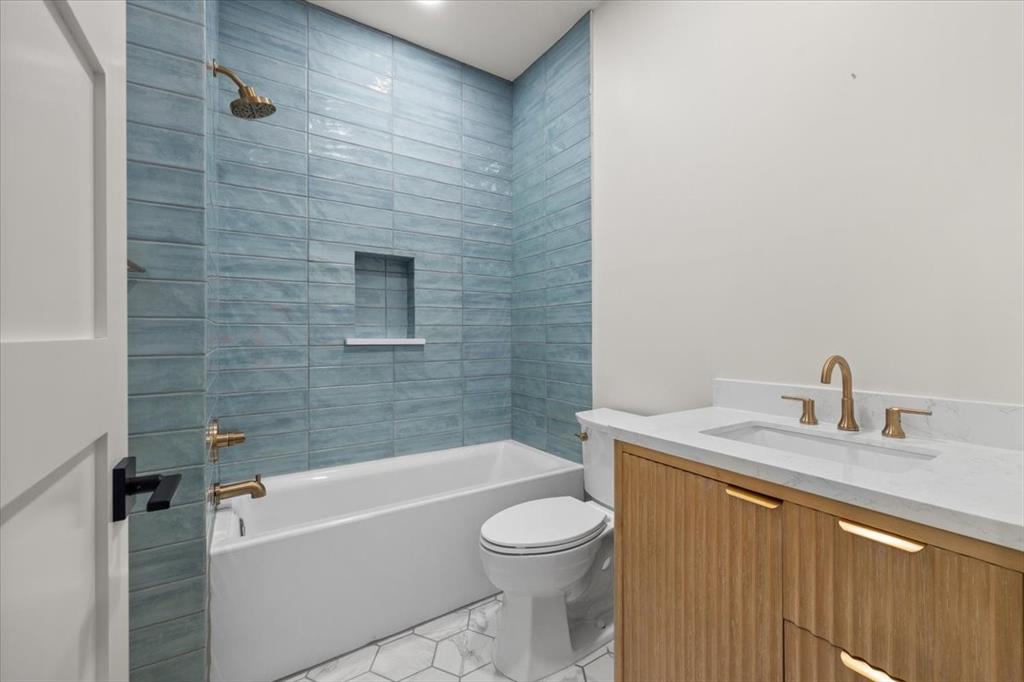 1532 Laguna Property Photo 32
