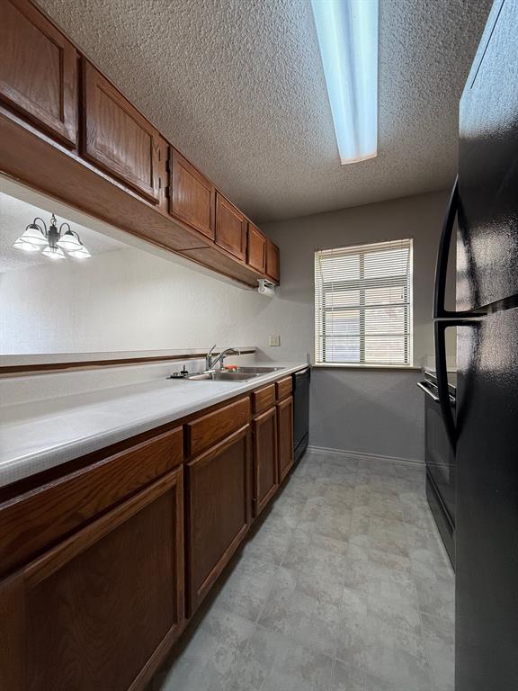 1723 Crest Grove Drive 120b Property Photo 5