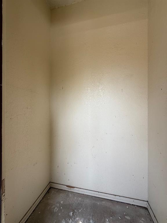 1723 Crest Grove Drive 120b Property Photo 12