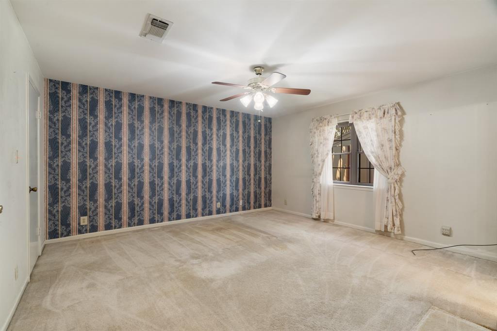 695 20th Street Property Photo 12