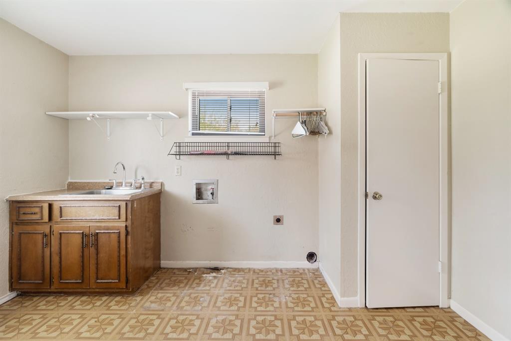 695 20th Street Property Photo 18