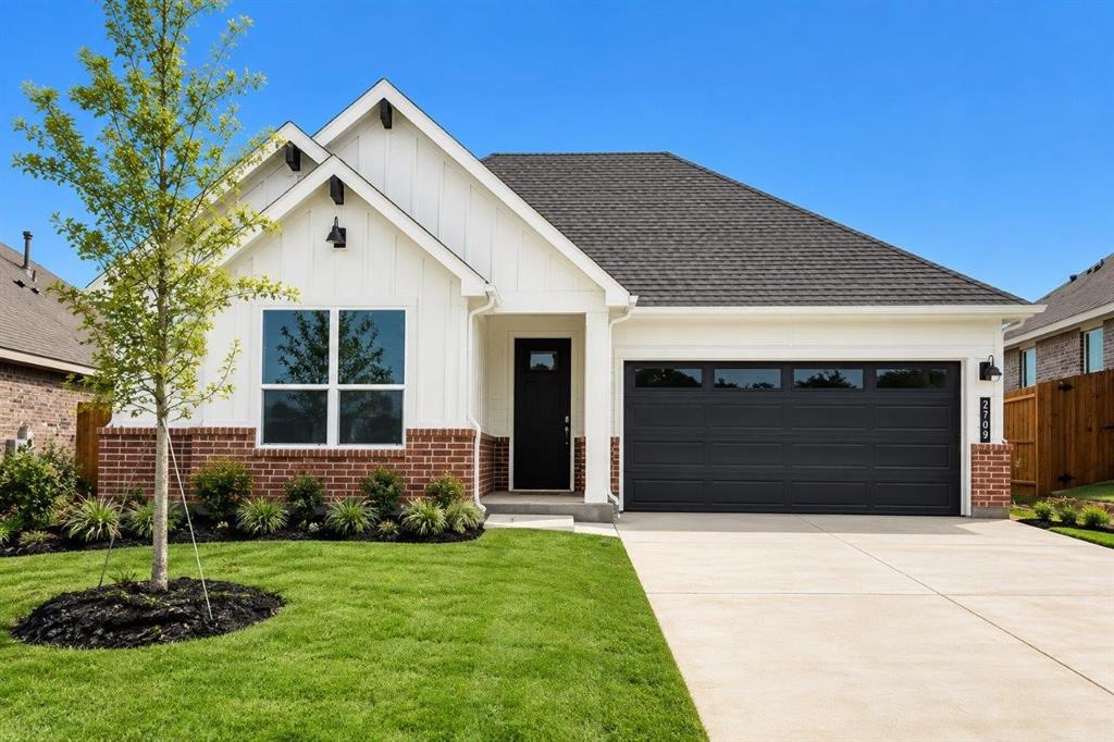 2709 Flycatcher Drive Property Photo 1
