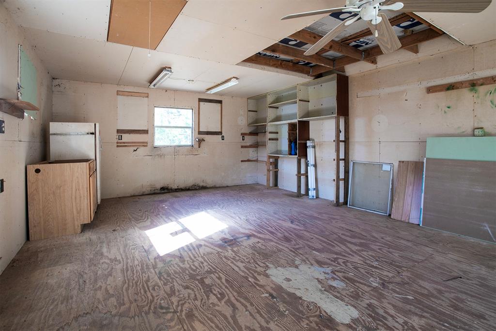 2781 Lake Breeze Drive Property Photo 21