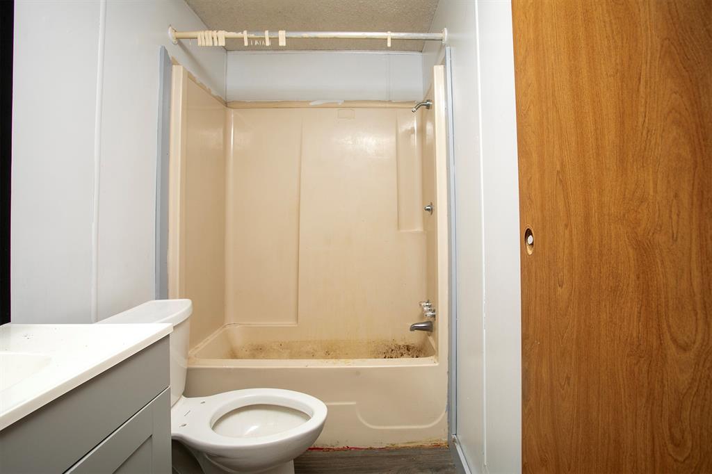 2781 Lake Breeze Drive Property Photo 38