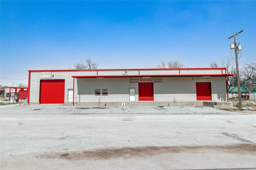 117 E. Bivar Property Photo 3