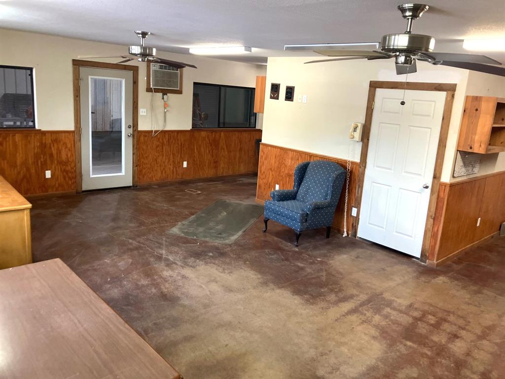 117 E. Bivar Property Photo 18