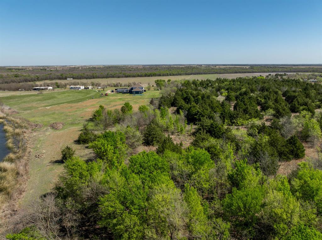 930 Lakeside Drive Property Photo 14