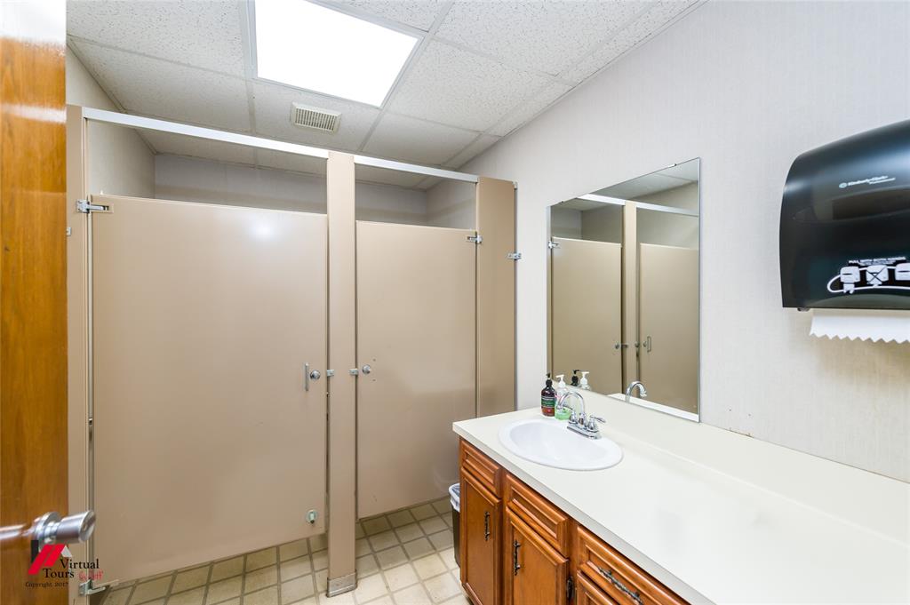 8808 Mcgoldrick Drive Property Photo 15