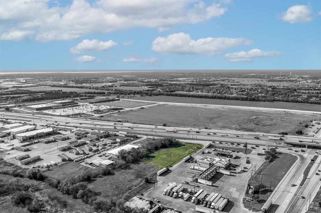 1970 I-30 Property Photo 1