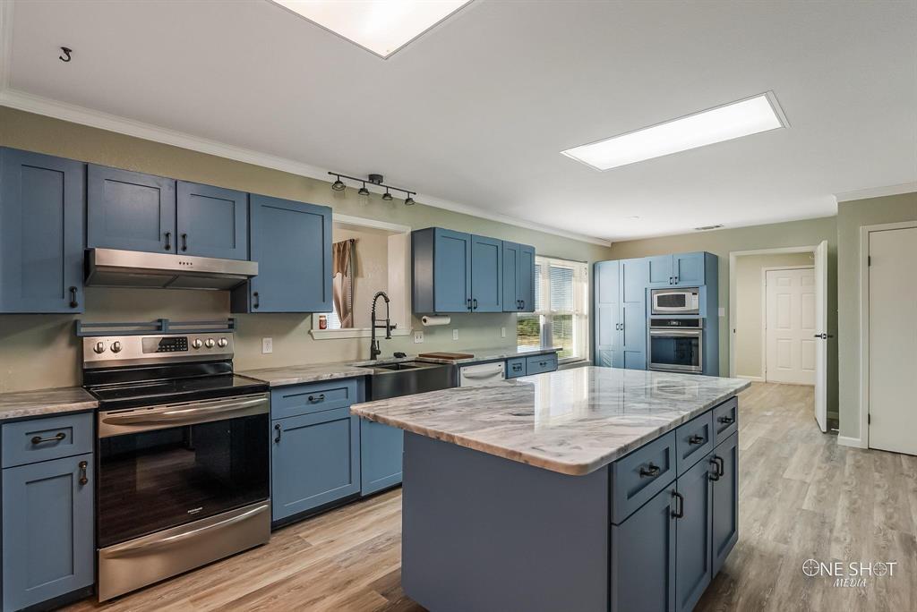 12831 Fm-880 Property Photo 11