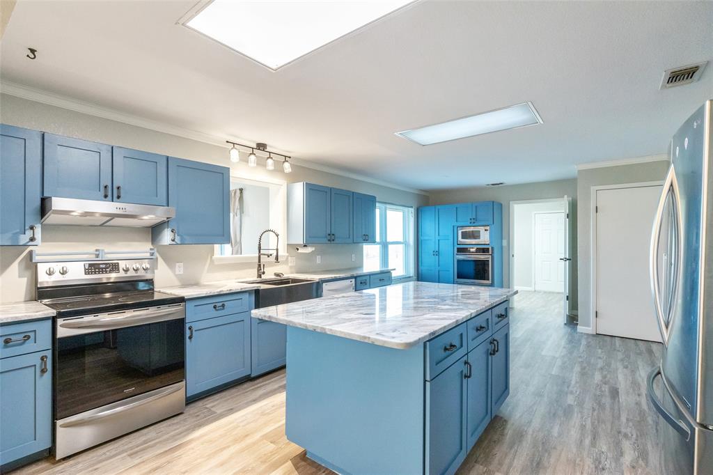 12831 Fm-880 Property Photo 16