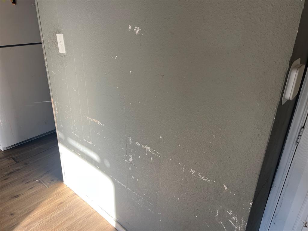 4509 Sandage Avenue Property Photo 3