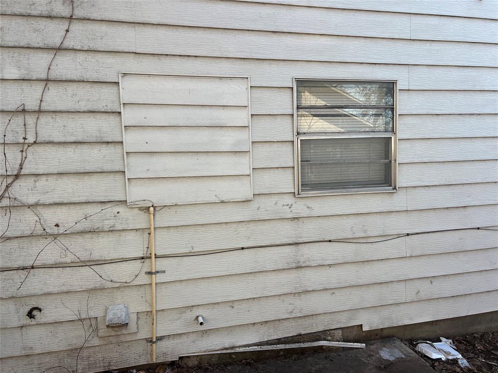 4509 Sandage Avenue Property Photo 14