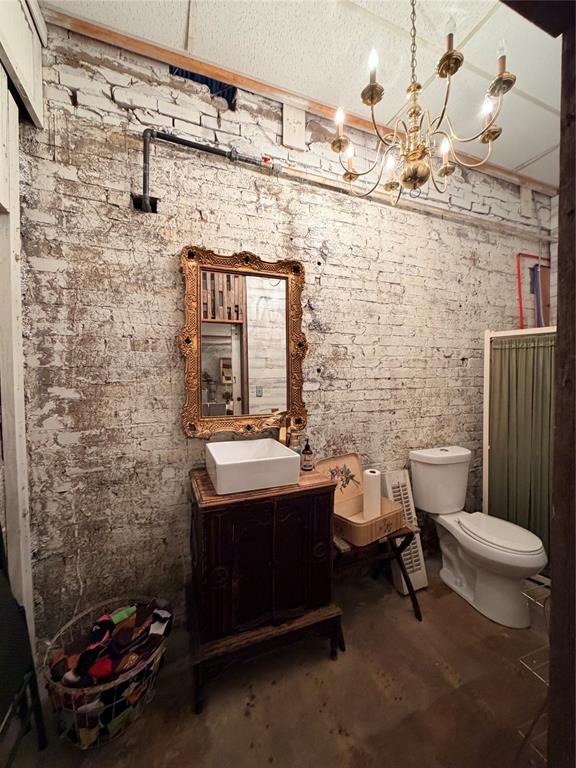 107 N Oak Street Property Photo 30