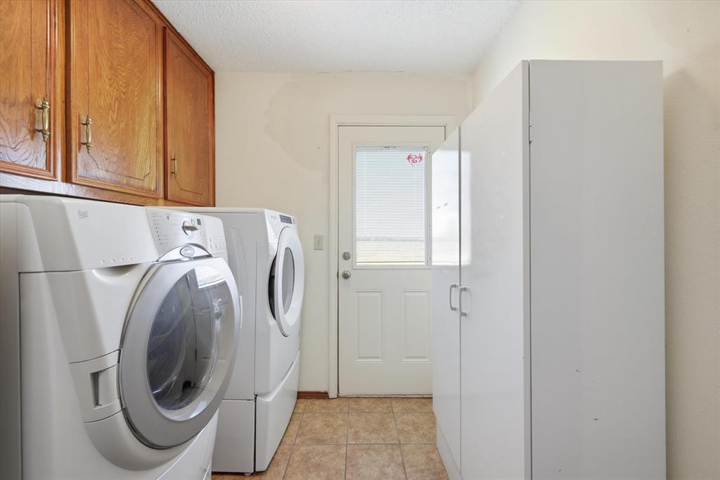 12099 Cr 1028 Property Photo 16