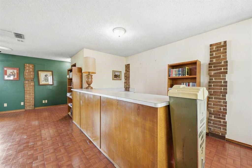 12099 Cr 1028 Property Photo 18