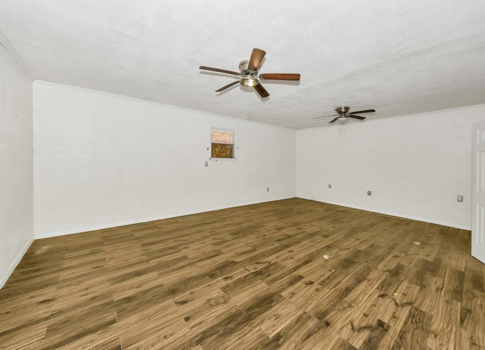 7294 Glenview Drive Property Photo 19