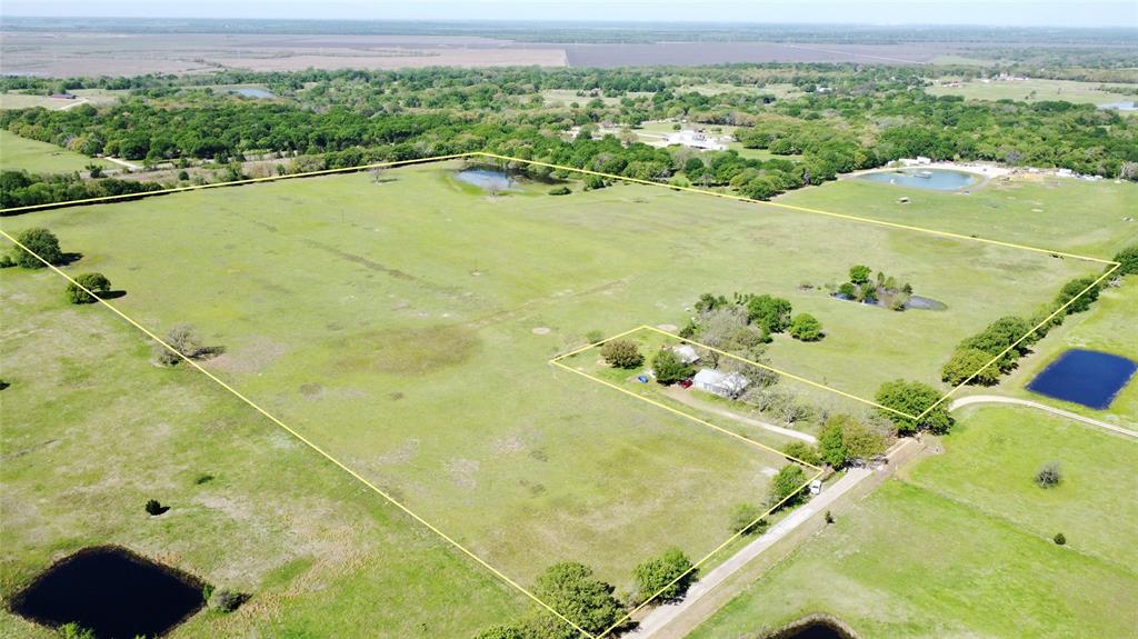 10702 Lagow Lane Property Photo 8