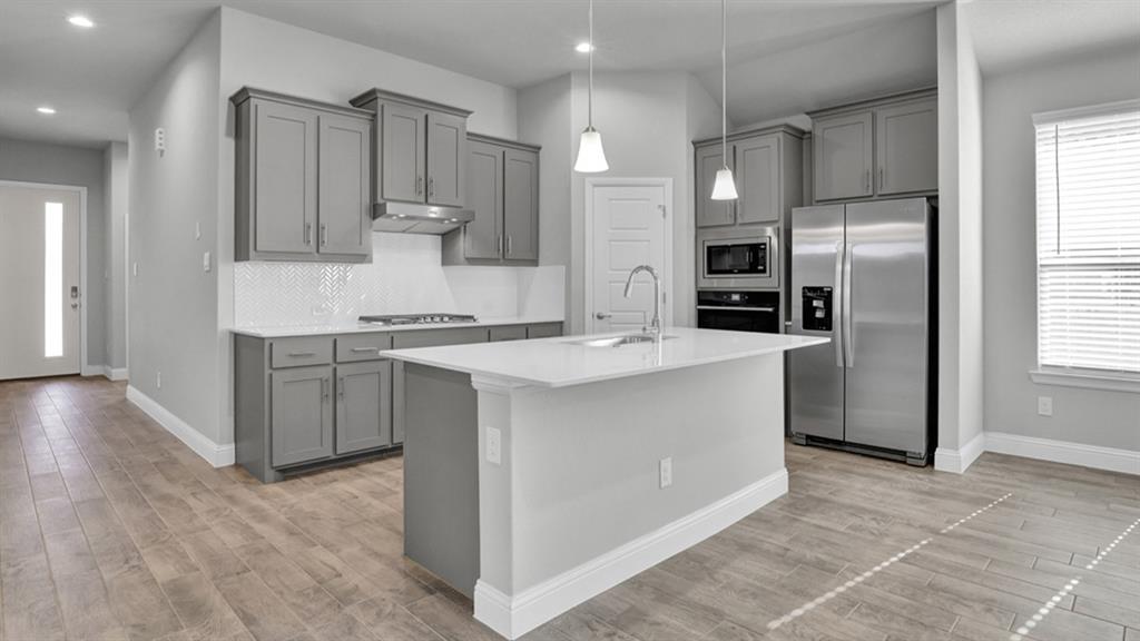 2616 Goldfinch Drive Property Photo 2