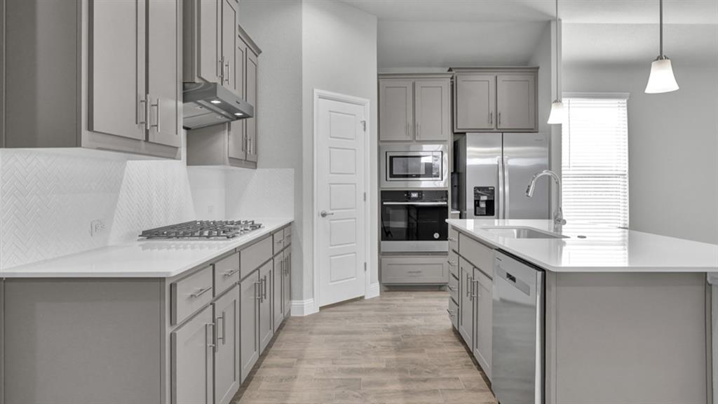 2616 Goldfinch Drive Property Photo 4