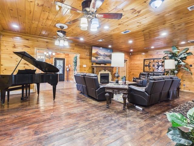 6421 Cr 3715 Property Photo 7