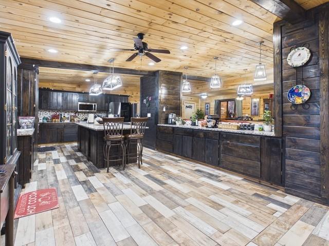 6421 Cr 3715 Property Photo 9