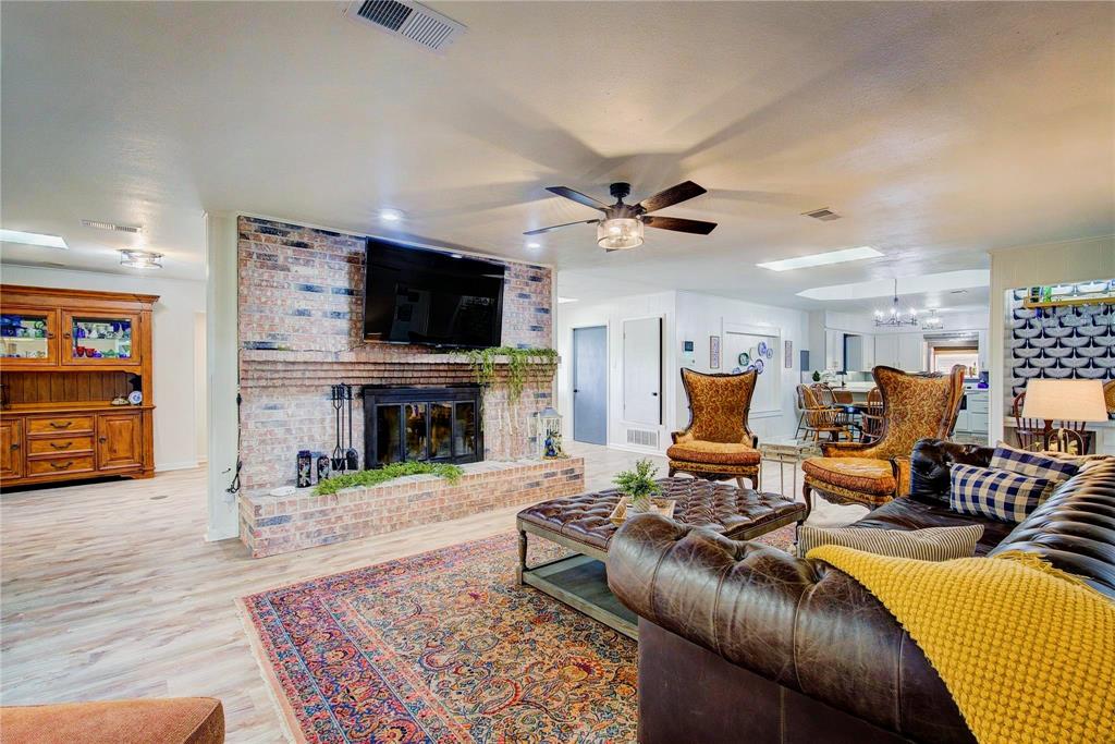 4364 Texas Highway 11 Property Photo 7