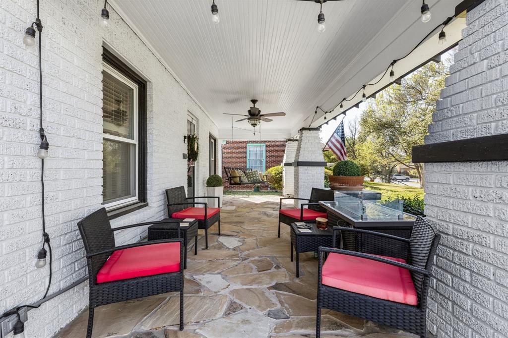 2235 Mistletoe Boulevard Property Photo 3
